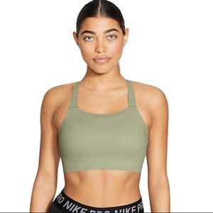 Nike Swoosh Luxe Sports bra